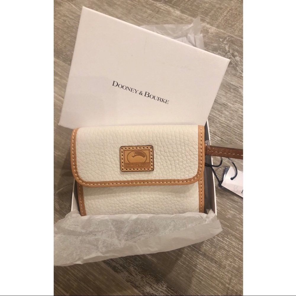 Dooney and Bourke wallet